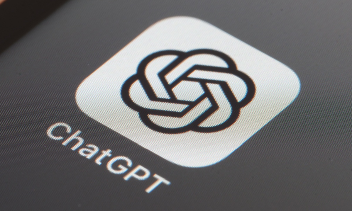 Consumers Consolidate Around Single AI Platform