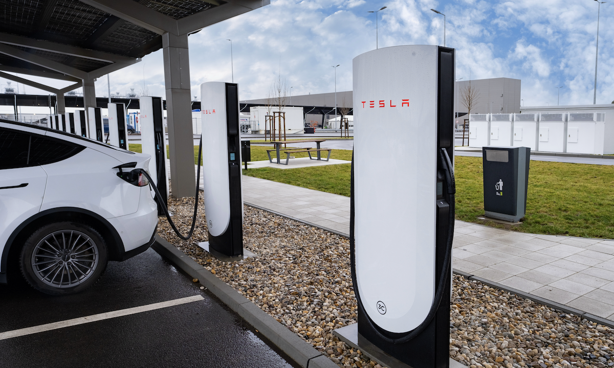 WEX Integrates EV Driver App With Tesla Superchargers in Europe