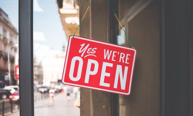 US Business Activity Boosted by End of Government Shutdown