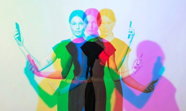 Social Media Overhaul Platforms to Separate AI Content