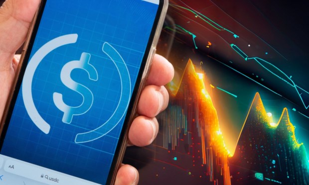 Stablecoins Threaten Traditional Cross-Border Rails