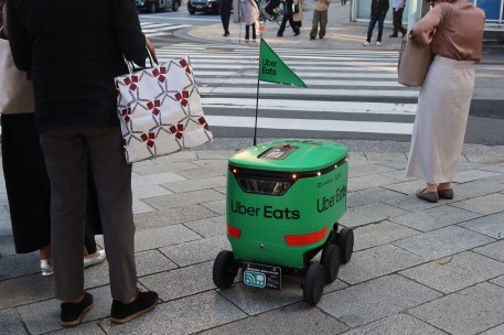 Uber Eats and Starship to Launch Autonomous Sidewalk Robot Delivery in December