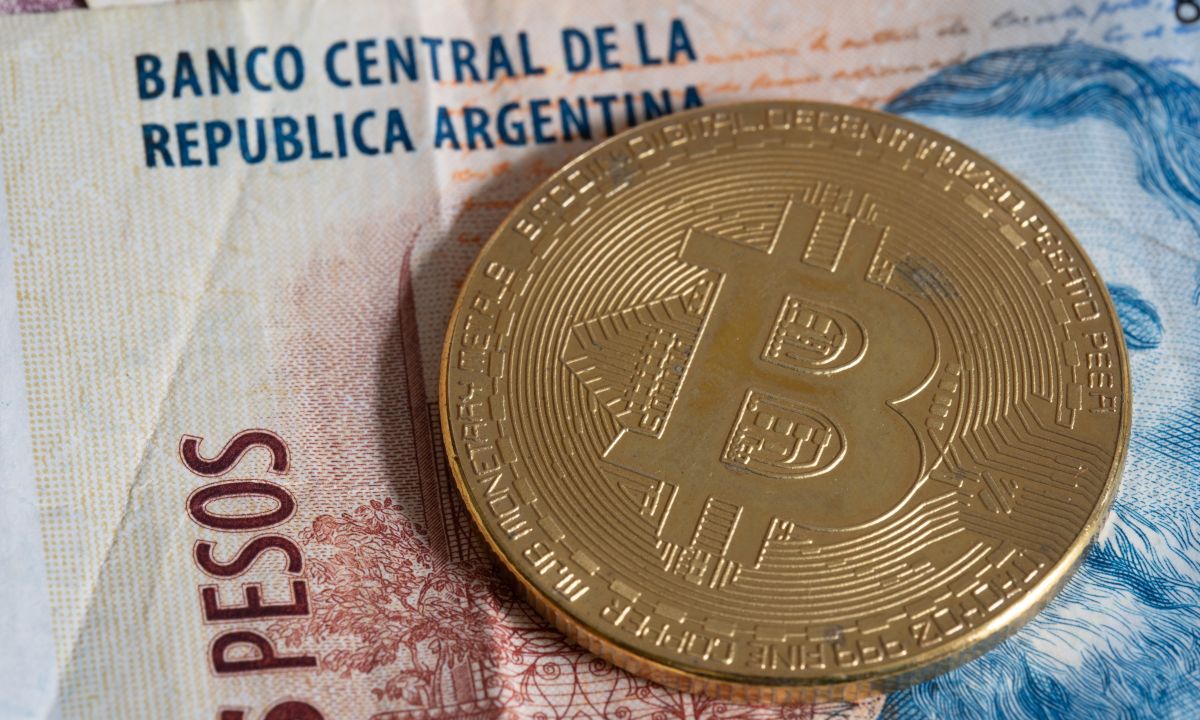 Central Bank of Argentina Considers Letting Lenders Trade Crypto for Clients
