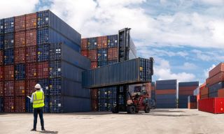 75% of CFOs Shift Strategy as Tariffs Reshape 2026 Plans 