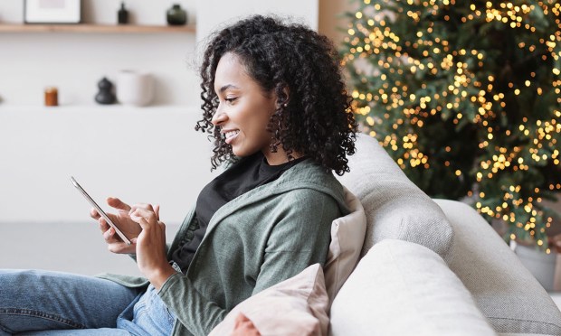 Conversational AI Becomes New Front Door for Holiday Shopping
