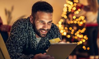Cyber Monday Spending Forecast to Climb 6% With AI’s Help