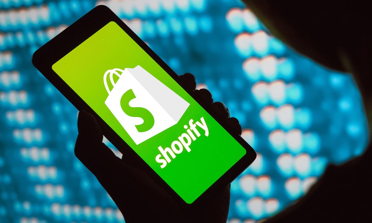 Shopify and Contentsquare Team on AI-Driven Customer Behavior Analysis