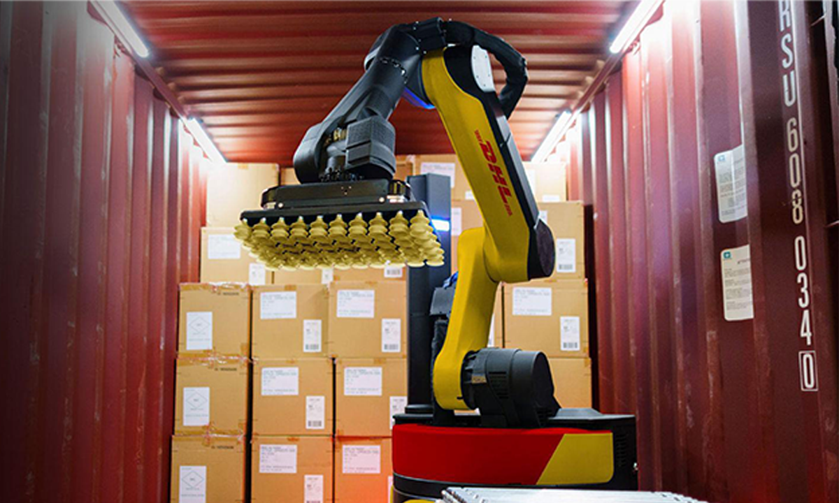 From Warehouses to Last Mile, AI Is Rewiring Logistics at Global Scale