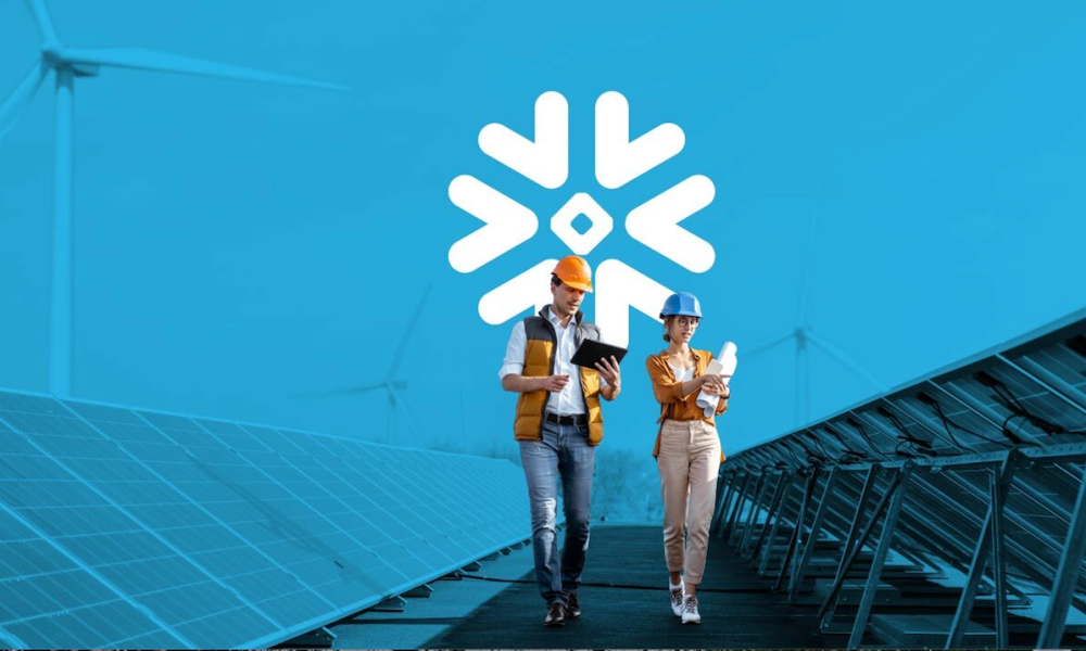 workers with solar energy panels