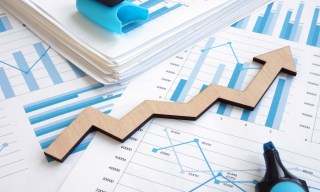 American Consumers Fuel Strongest Quarterly Growth in Two Years
