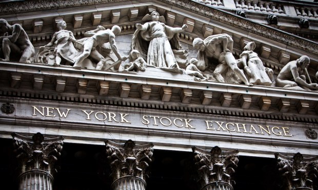 NYSE Takes Stocks On-Chain and Tests Wall Street’s Old Rules