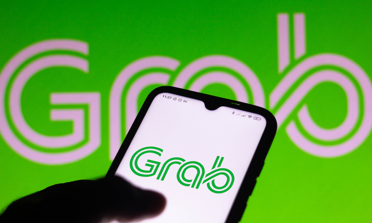 Grab to Expand Financial Services With Stash Takeover