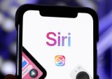Apple Taps Brakes on Siri AI Overhaul
