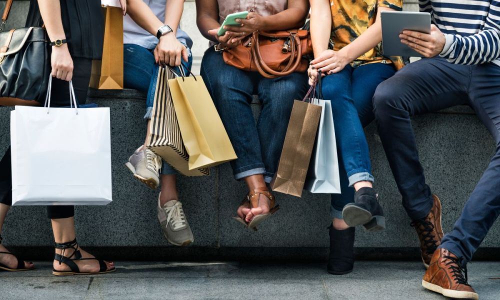 Mall shopping Gen Z