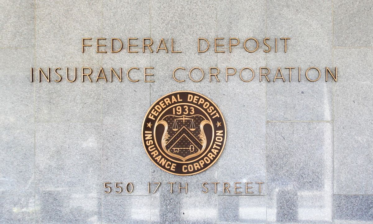 FDIC Finds Steep Rise in Loans From Banks to Nonbanks