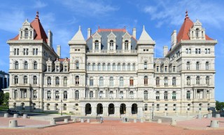 New York Sues Coinbase and Gemini Over Prediction Markets