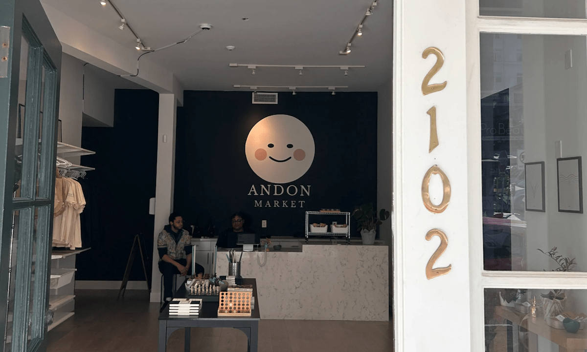 Inside a Retail Store Run Entirely by AI