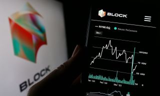 Block Rallies as AI Push Turns Cash App Into a Lending Hub