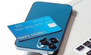 Banks Use Apps to Push Cards Top of the Wallet
