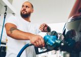 pumping gas consumer pullback