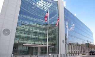 SEC Pauses Tokenized Asset-Linked Stocks Plan
