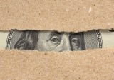 b2b late payments, hiding spot