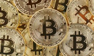 Banks and Credit Unions Win Crypto Trust by Explaining It First