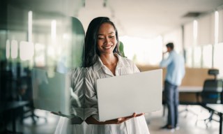 Investors Can Now Trade Directly Inside AI Chatbots