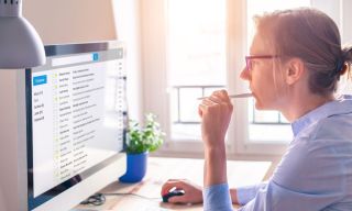 32.7% of Gen Z Business Owners Pick Email for Card Support