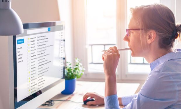 32.7% of Gen Z Business Owners Pick Email for Card Support