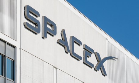 SpaceX Bets $60 Billion on AI It Couldn't Build