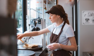 WorkWhile Adds AI Tool to Eliminate Payday Loans