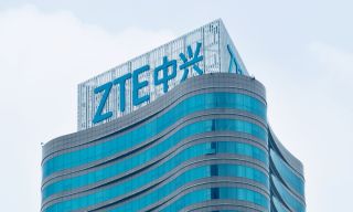 Chinese Smartphone Companies Rework Devices Around AI