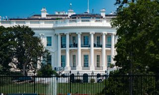 White House Adviser Says Trump Won’t Create ‘FDA for AI’