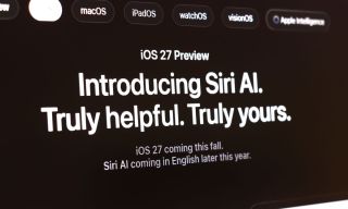 Apple Bets on Siri AI to Win the Personal Assistant War