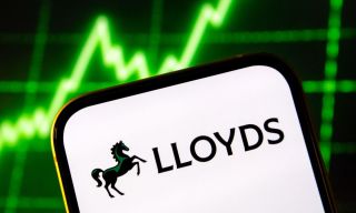 Lloyds and Visa Speed Up Cross-Border Payments With Stablecoin Settlement