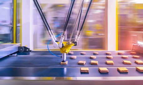Photo for: Robot Arms Finally Crack the Meal Assembly Line